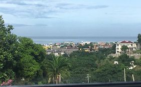 Nuu Naples Hills